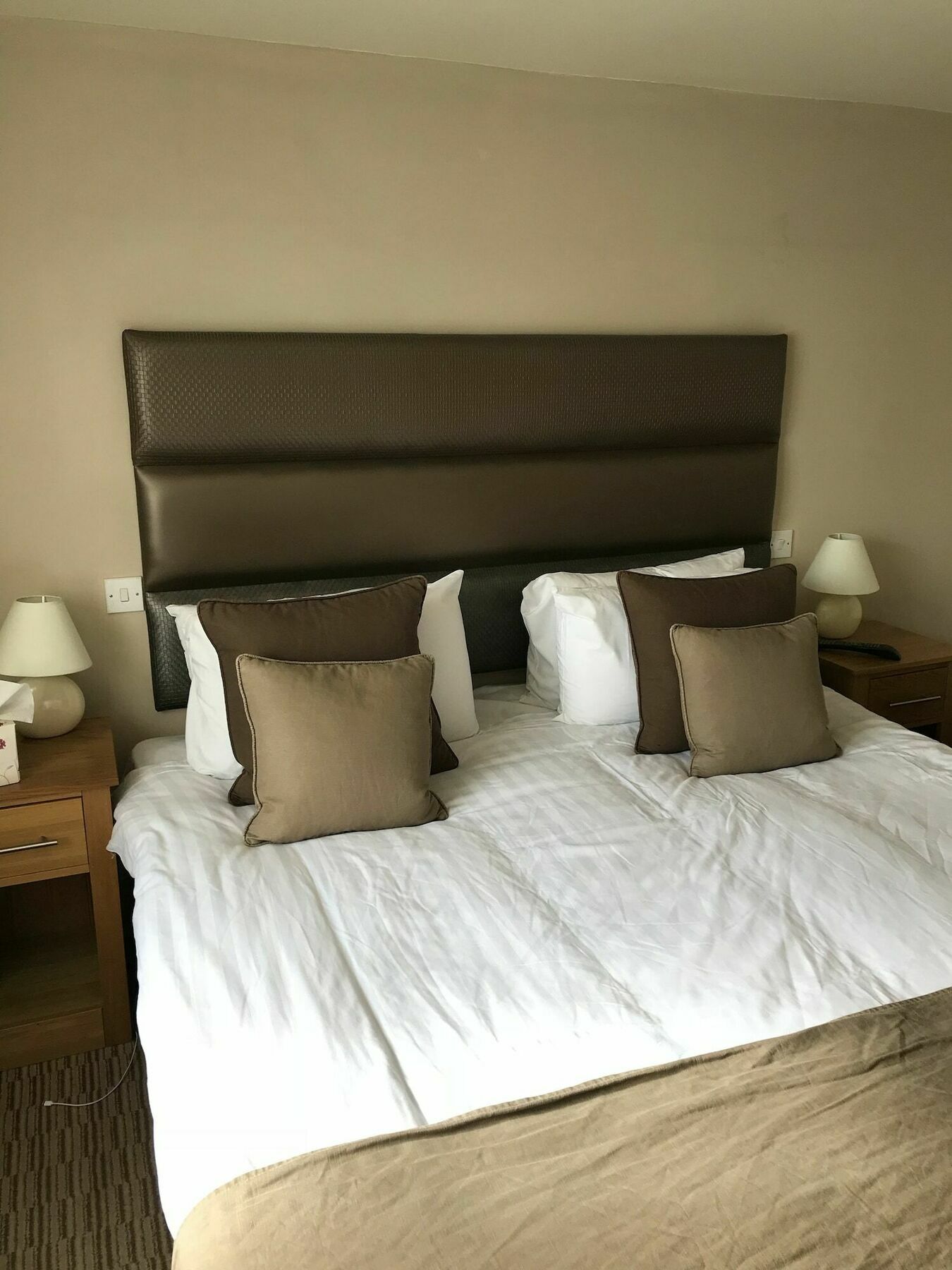 The Arms 3* Deddington